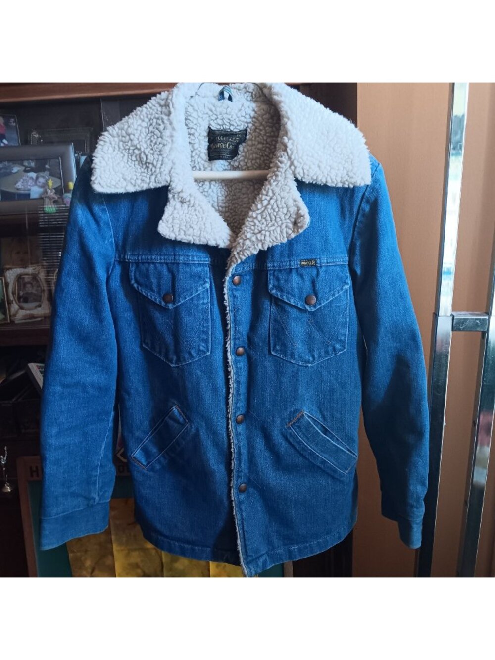 Medium 1970's Vintage Wrangler Wrange Coat Sherpa Denim Chore Barn Jacket USA